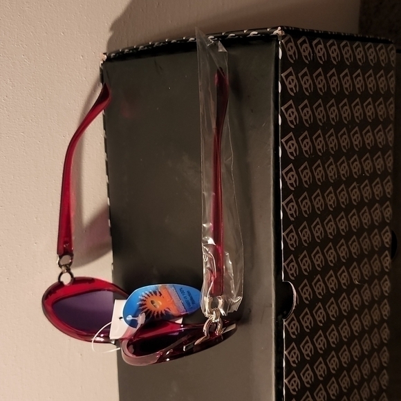 Designer sunglasses - Picture 6 of 10